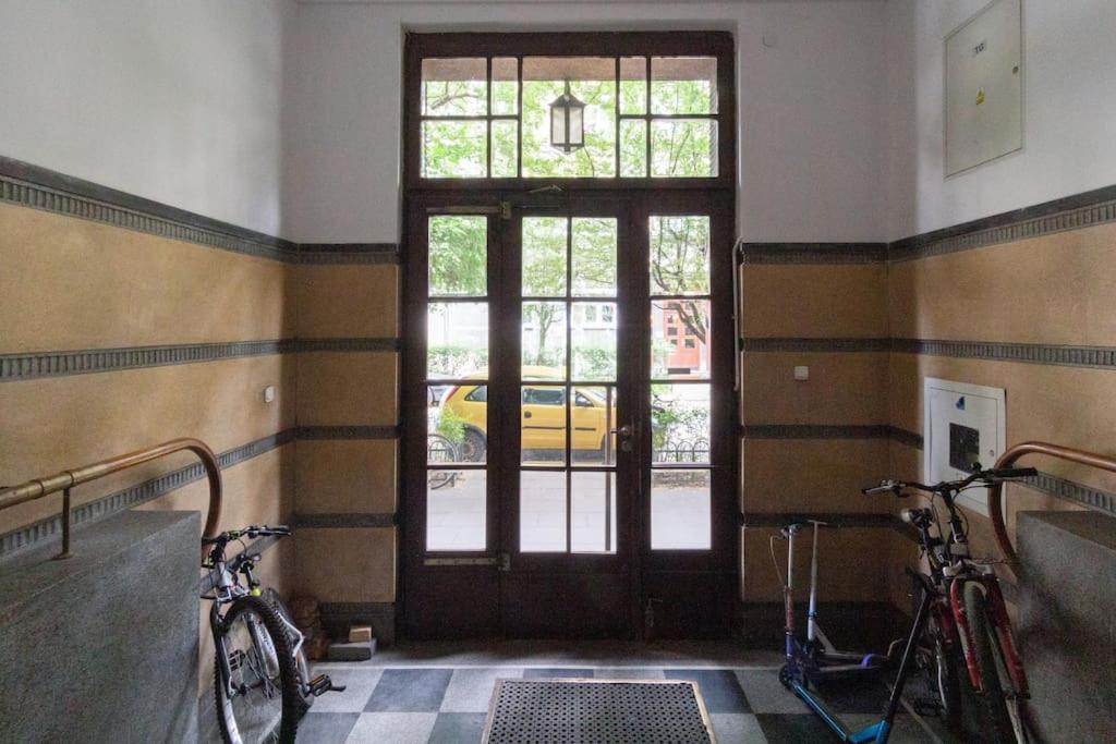 May C Studio W/Balcony Krakow Exterior photo